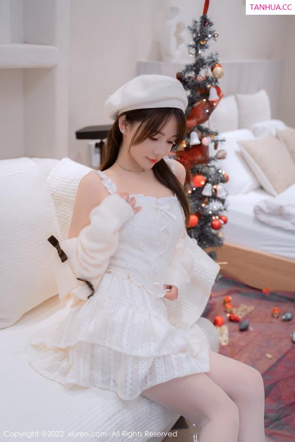 婠婠么  [XiuRen]高清写真图 2022.12.21 No.6025 婠婠么 丝袜美腿第17张图片